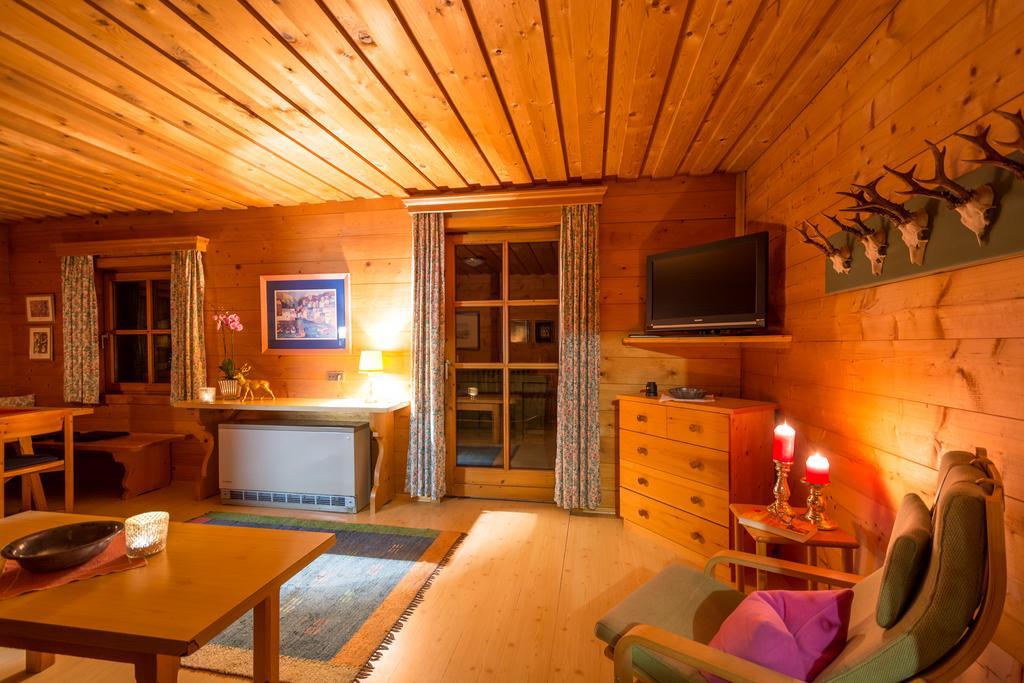 Chalets Ebner Eben Im Pongau Zimmer foto