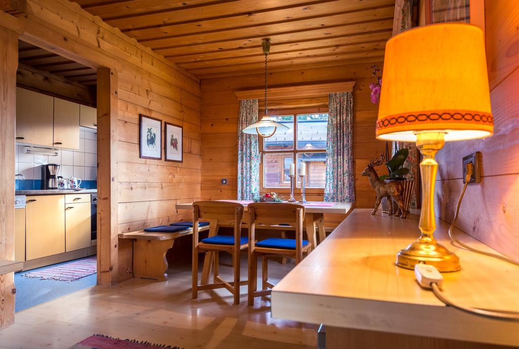 Chalets Ebner Eben Im Pongau Zimmer foto